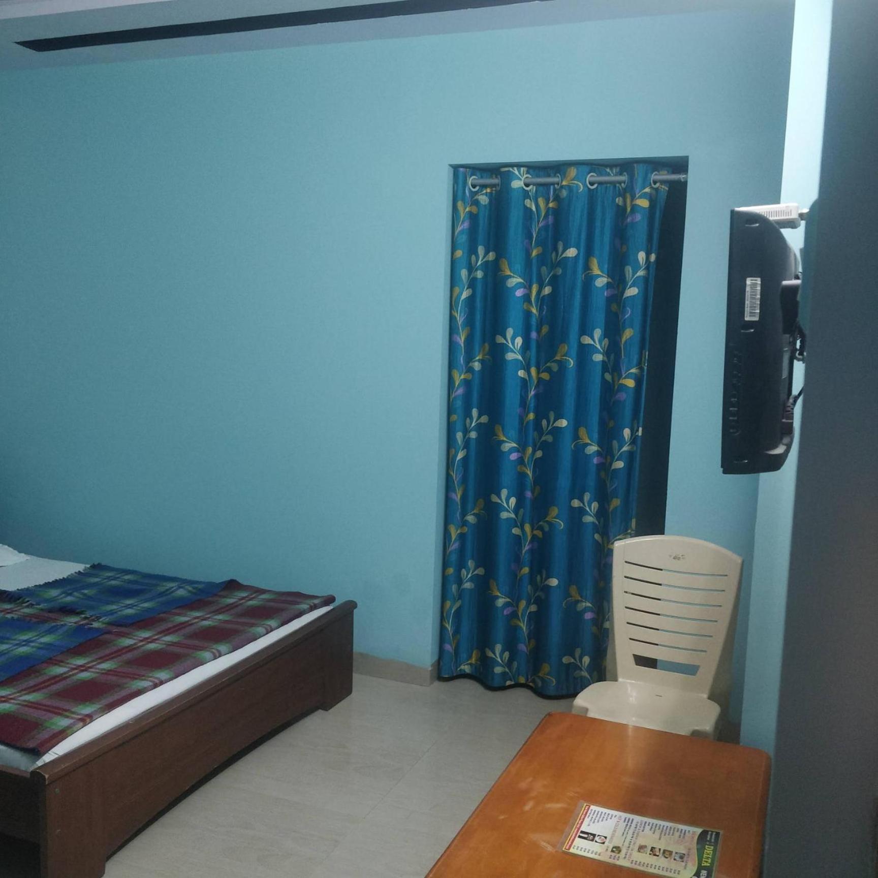 Hotel Delta Executive Shirdi Exterior foto